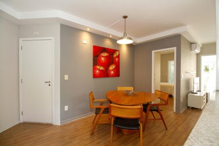 Apartamento para alugar com 90m², 2 quartos e 2 vagasSala de Jantar