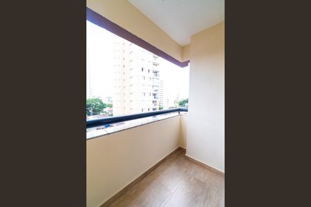 Apartamento à venda com 63m², 2 quartos e 1 vaga Apartamento à venda com 63m², 2 quartos e 1 vagaSacada da Sala