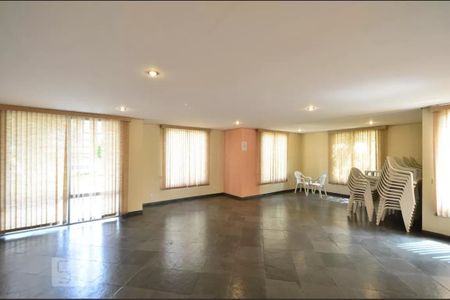 Apartamento à venda com 63m², 2 quartos e 1 vaga Apartamento à venda com 63m², 2 quartos e 1 vagaÁrea comum - Salão de festas