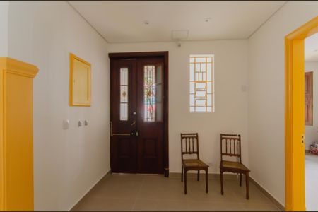 Casa para alugar com 300m², 4 quartos e sem vagaEntrada