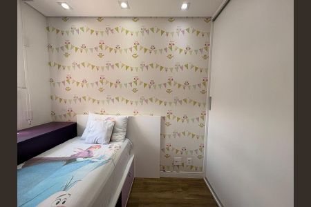 Apartamento à venda com 90m², 3 quartos e 2 vagasQuarto