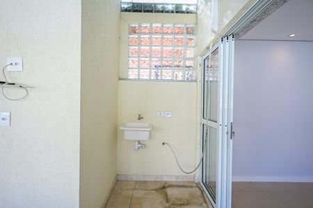 Apartamento à venda com 96m², 2 quartos e 1 vagaÁrea de Serviço 