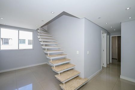 Apartamento à venda com 96m², 2 quartos e 1 vagaSala