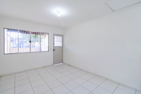 Casa à venda com 114m², 4 quartos e 2 vagas
