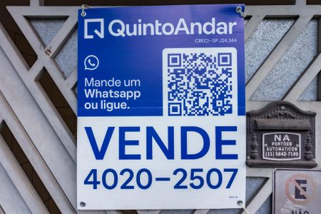 Casa à venda com 114m², 4 quartos e 2 vagas