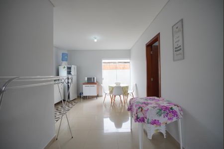 Sala de Jantar de casa de condomínio para alugar com 3 quartos, 100m² em São João do Rio Vermelho, Florianópolis