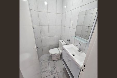 Casa de condomínio para alugar com 108m², 3 quartos e 2 vagas Casa de condomínio para alugar com 108m², 3 quartos e 2 vagasBanheiro