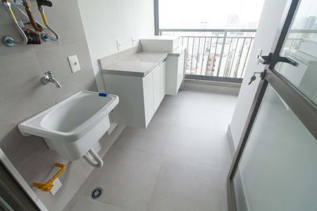 Apartamento à venda com 64m², 2 quartos e 1 vagaÁrea de Serviço