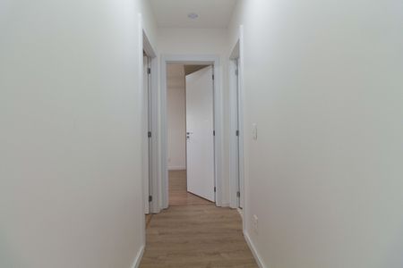 Apartamento à venda com 64m², 2 quartos e 1 vagaCorredor