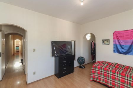 Casa à venda com 178m², 4 quartos e 2 vagasSuíte 1