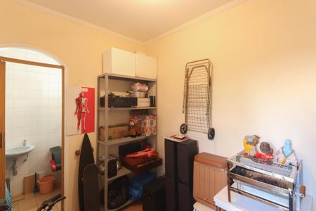 Casa à venda com 178m², 4 quartos e 2 vagasSuíte 2