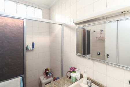 Casa à venda com 178m², 4 quartos e 2 vagasBanheiro
