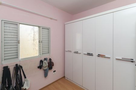 Casa à venda com 178m², 4 quartos e 2 vagasQuarto 2