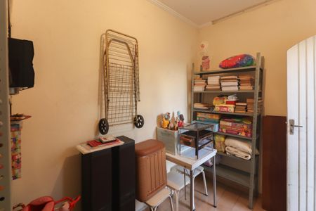 Casa à venda com 178m², 4 quartos e 2 vagasSuíte 2