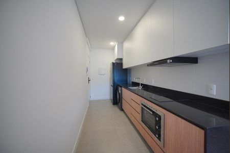 Cozinha de kitnet/studio para alugar com 1 quarto, 35m² em Centro, Florianópolis