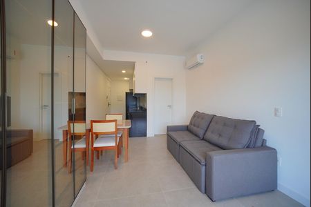 Sala - quarto de kitnet/studio para alugar com 1 quarto, 35m² em Centro, Florianópolis