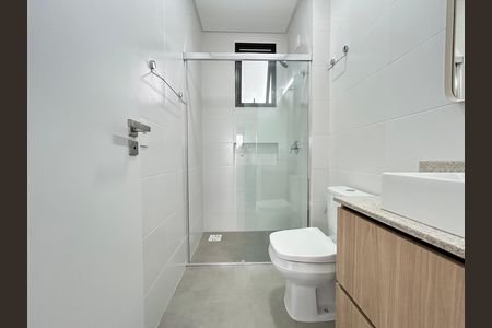 Banheiro  de apartamento para alugar com 1 quarto, 35m² em Centro, Florianópolis