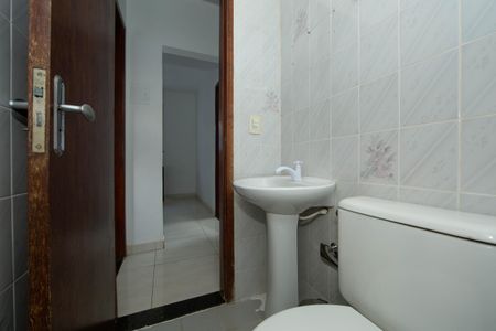 Apartamento à venda com 45m², 2 quartos e 1 vagaBANHEIRO