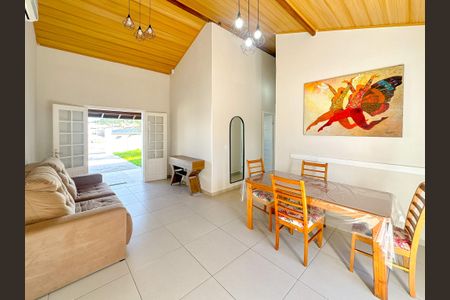 Casa para alugar com 100m², 3 quartos e 8 vagasSala de Jantar