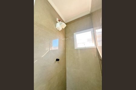 Casa para alugar com 100m², 3 quartos e 8 vagasBanheiro