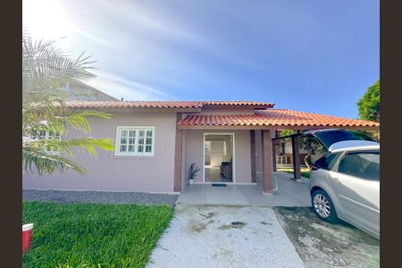 Casa para alugar com 100m², 3 quartos e 8 vagasFachada