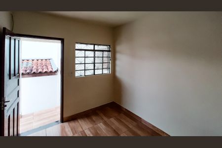 Casa para alugar com 2 quartos, 48m² em Floramar, Belo Horizonte