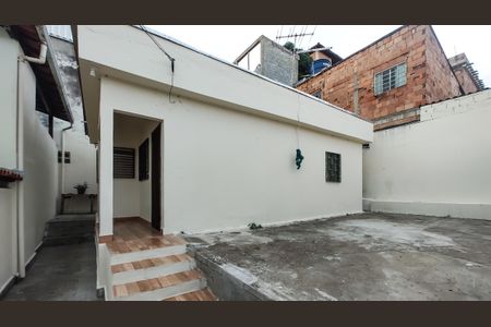 Casa para alugar com 48m², 2 quartos e 1 vagaÁrea comum