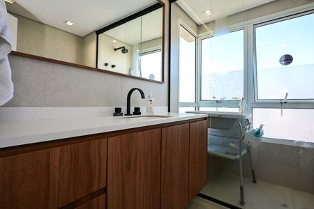 Apartamento à venda com 173m², 3 quartos e 3 vagasBanheiro Suíte 1