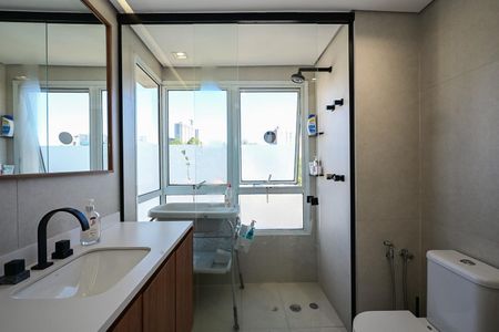 Apartamento à venda com 173m², 3 quartos e 3 vagasBanheiro Suíte 1