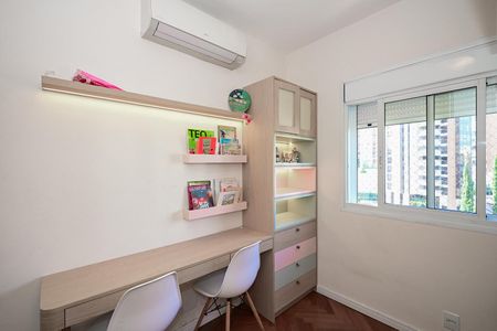 Apartamento à venda com 173m², 3 quartos e 3 vagasQuarto