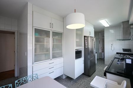 Apartamento à venda com 173m², 3 quartos e 3 vagasCozinha