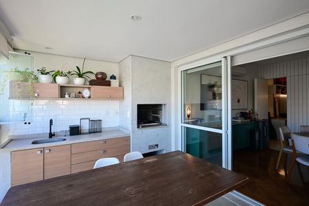 Apartamento à venda com 173m², 3 quartos e 3 vagasVaranda