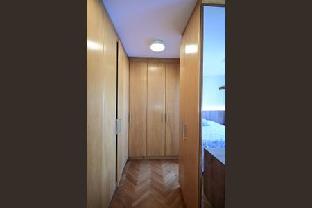 Apartamento à venda com 173m², 3 quartos e 3 vagasArmário da Suíte 1