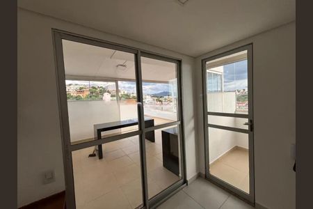 Apartamento para alugar com 115m², 2 quartos e 1 vaga