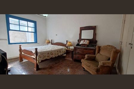 Casa à venda com 193m², 3 quartos e 2 vagas Casa à venda com 193m², 3 quartos e 2 vagasQuarto