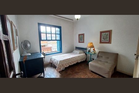 Casa à venda com 193m², 3 quartos e 2 vagas Casa à venda com 193m², 3 quartos e 2 vagasQuarto