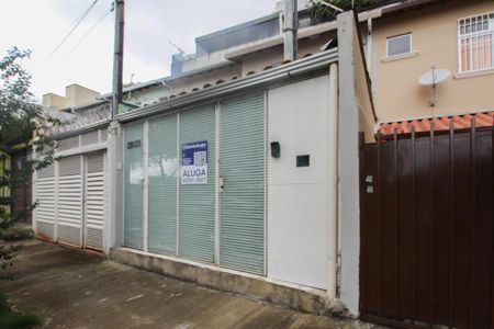 Casa para alugar com 666m², 2 quartos e 1 vagaFachada