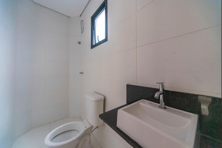 Banheiro  de apartamento à venda com 2 quartos, 47m² em Vila Eldizia, Santo André
