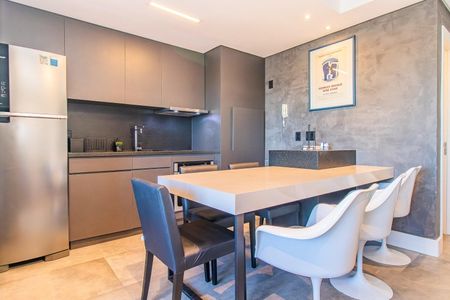 Cozinha de apartamento para alugar com 1 quarto, 52m² em Petrópolis, Porto Alegre