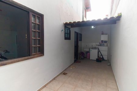 Casa para alugar com 180m², 2 quartos e 2 vagas Casa para alugar com 180m², 2 quartos e 2 vagasÁrea de Serviço