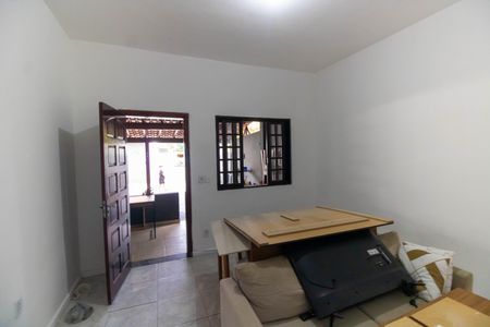 Sala de casa para alugar com 2 quartos, 180m² em Piratininga, Niterói