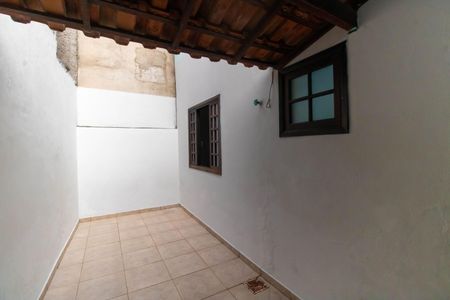 Casa para alugar com 180m², 2 quartos e 2 vagas Casa para alugar com 180m², 2 quartos e 2 vagasÁrea de Serviço