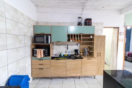 Casa à venda com 150m², 5 quartos e 2 vagas Casa à venda com 150m², 5 quartos e 2 vagasCozinha