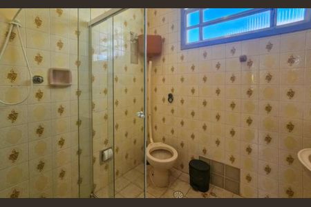 Casa para alugar com 300m², 6 quartos e 6 vagas Casa para alugar com 300m², 6 quartos e 6 vagasBanheiro
