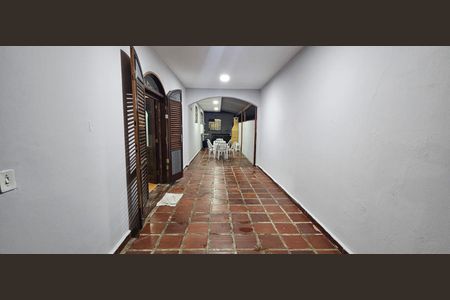 Casa para alugar com 300m², 6 quartos e 6 vagasCorredor