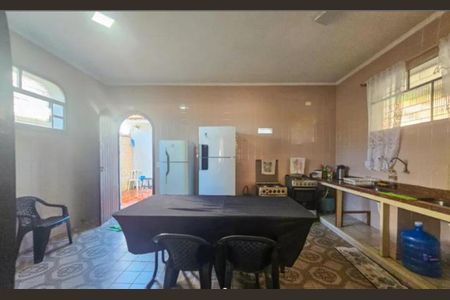 Casa para alugar com 300m², 6 quartos e 6 vagas Casa para alugar com 300m², 6 quartos e 6 vagasCozinha