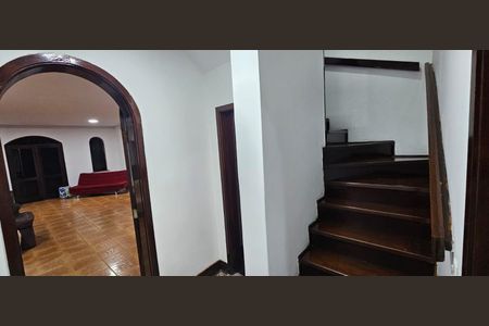 Casa para alugar com 300m², 6 quartos e 6 vagasQuarto