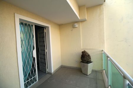 Casa à venda com 247m², 4 quartos e 5 vagasVaranda