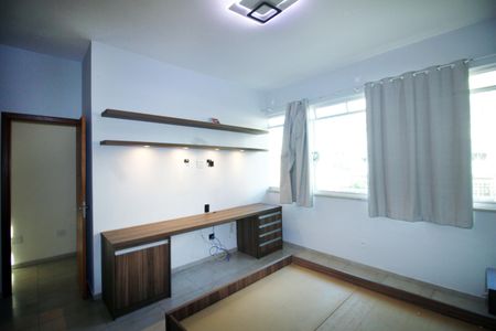 Casa à venda com 247m², 4 quartos e 5 vagasQuarto 3