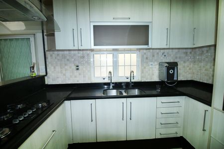 Casa à venda com 247m², 4 quartos e 5 vagasCozinha